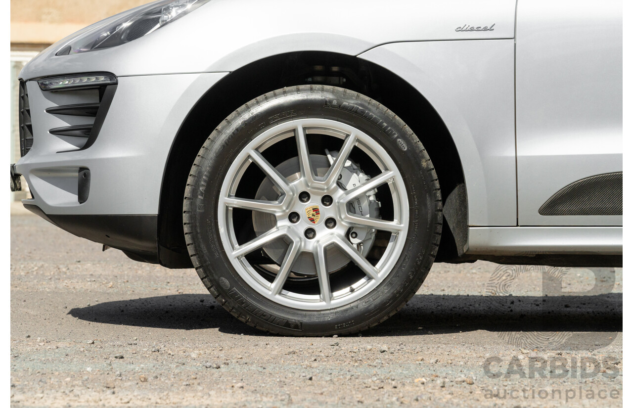 6/2014 Porsche Macan S Diesel (AWD) 4d Wagon Rhodium Silver Metallic Turbo Diesel V6 3.0L