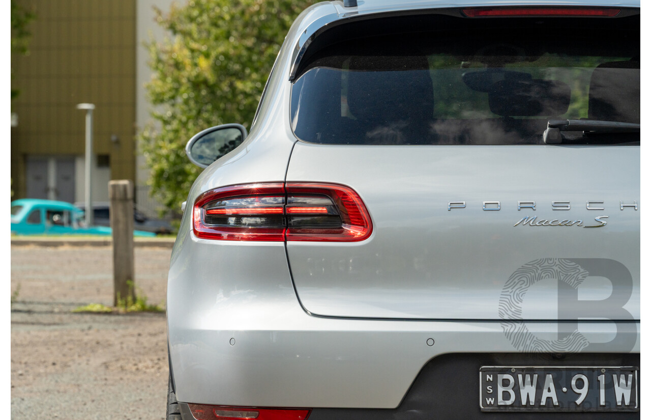 6/2014 Porsche Macan S Diesel (AWD) 4d Wagon Rhodium Silver Metallic Turbo Diesel V6 3.0L