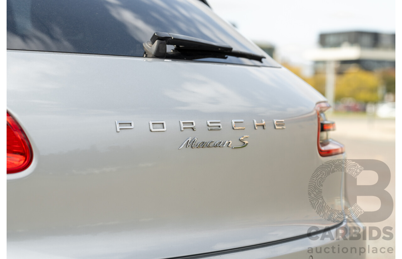 6/2014 Porsche Macan S Diesel (AWD) 4d Wagon Rhodium Silver Metallic Turbo Diesel V6 3.0L