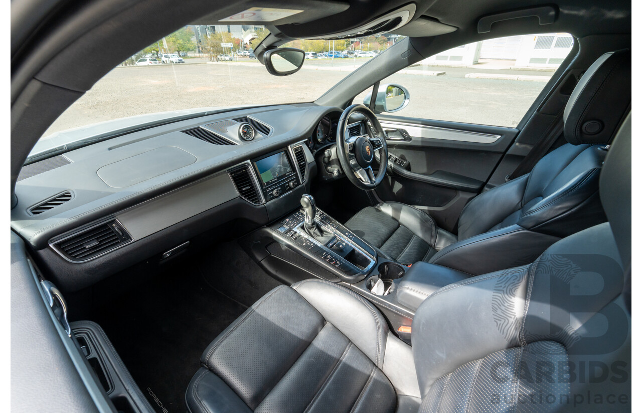 6/2014 Porsche Macan S Diesel (AWD) 4d Wagon Rhodium Silver Metallic Turbo Diesel V6 3.0L