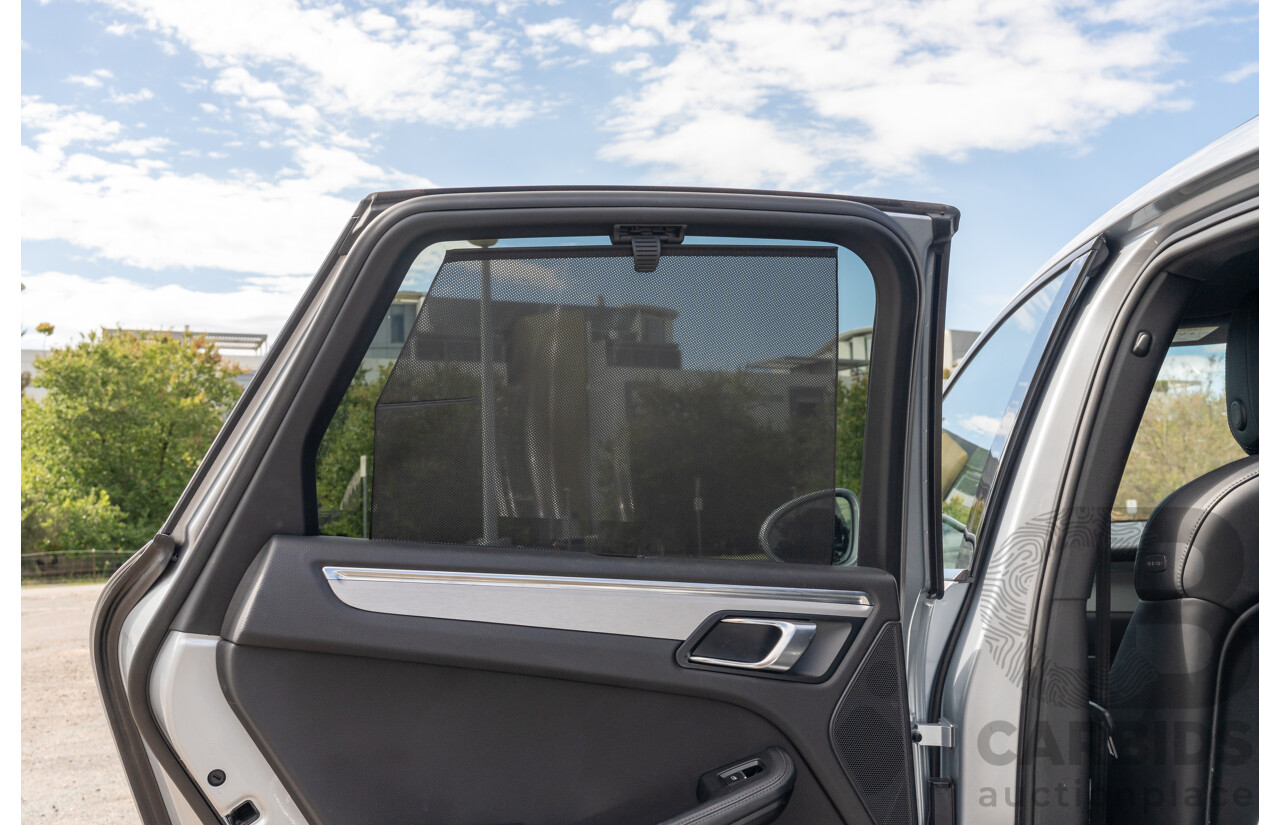 6/2014 Porsche Macan S Diesel (AWD) 4d Wagon Rhodium Silver Metallic Turbo Diesel V6 3.0L