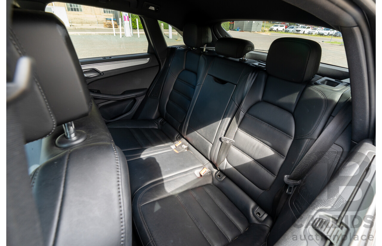 6/2014 Porsche Macan S Diesel (AWD) 4d Wagon Rhodium Silver Metallic Turbo Diesel V6 3.0L