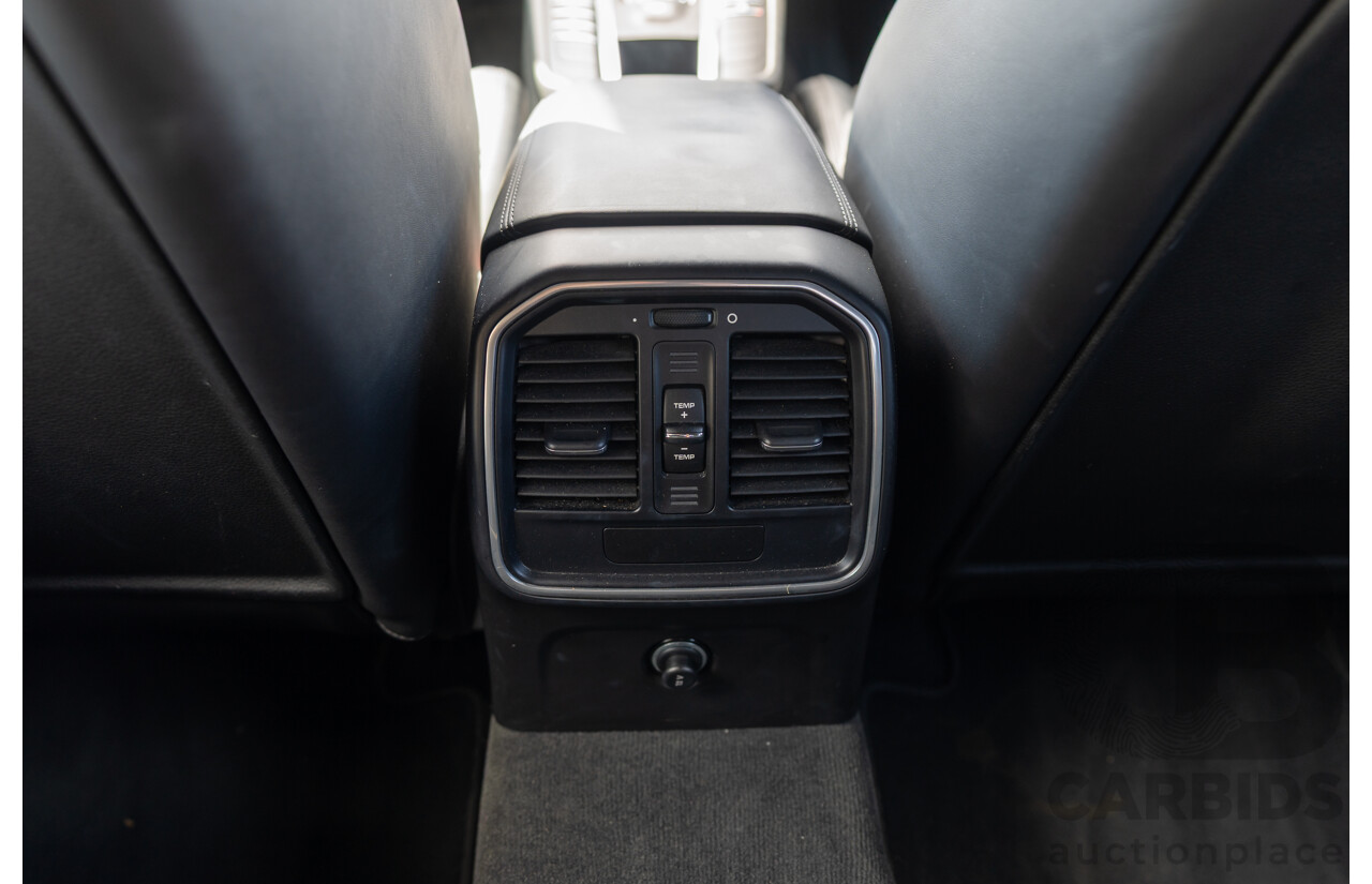 6/2014 Porsche Macan S Diesel (AWD) 4d Wagon Rhodium Silver Metallic Turbo Diesel V6 3.0L