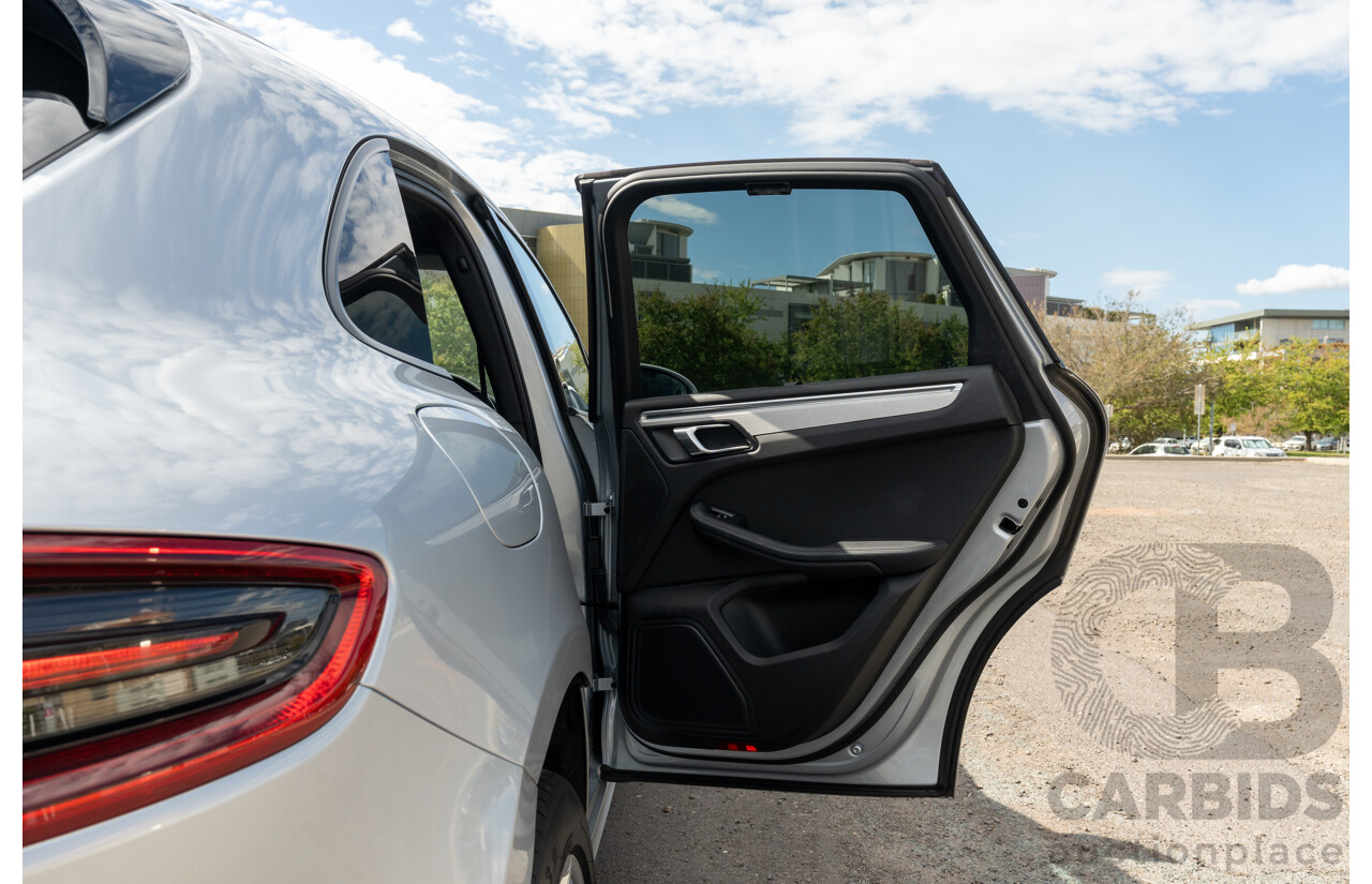 6/2014 Porsche Macan S Diesel (AWD) 4d Wagon Rhodium Silver Metallic Turbo Diesel V6 3.0L