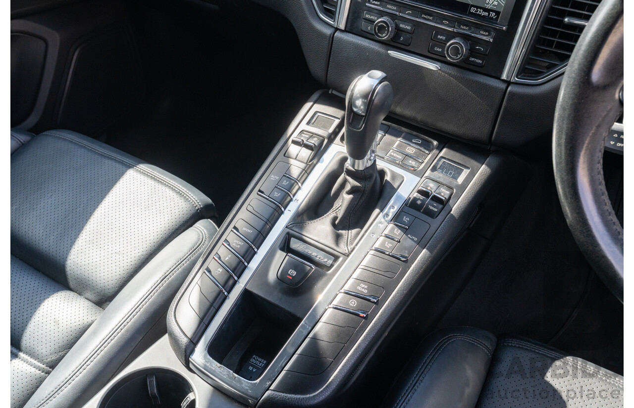 6/2014 Porsche Macan S Diesel (AWD) 4d Wagon Rhodium Silver Metallic Turbo Diesel V6 3.0L