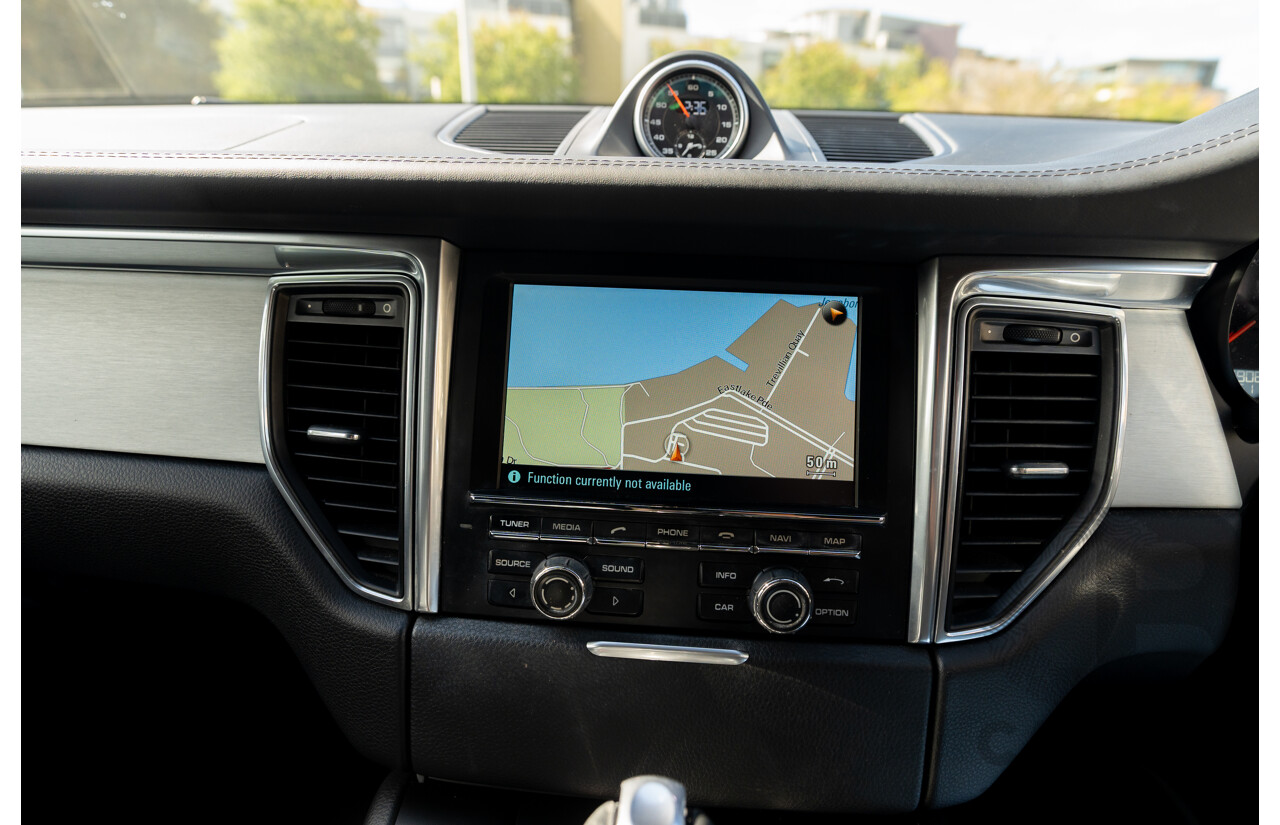 6/2014 Porsche Macan S Diesel (AWD) 4d Wagon Rhodium Silver Metallic Turbo Diesel V6 3.0L