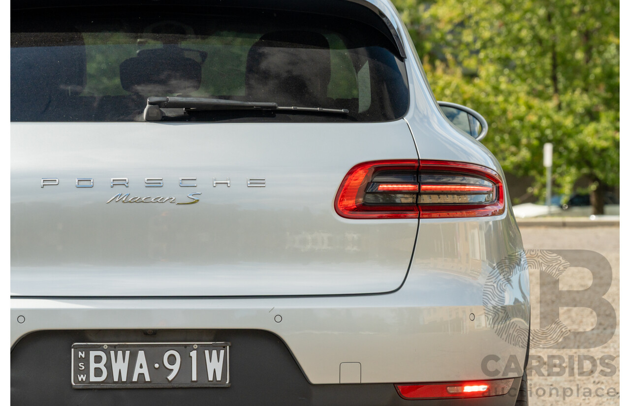 6/2014 Porsche Macan S Diesel (AWD) 4d Wagon Rhodium Silver Metallic Turbo Diesel V6 3.0L