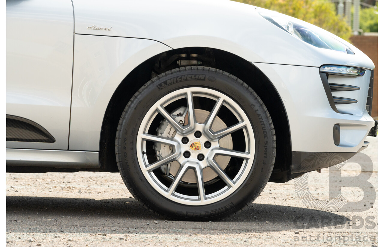 6/2014 Porsche Macan S Diesel (AWD) 4d Wagon Rhodium Silver Metallic Turbo Diesel V6 3.0L