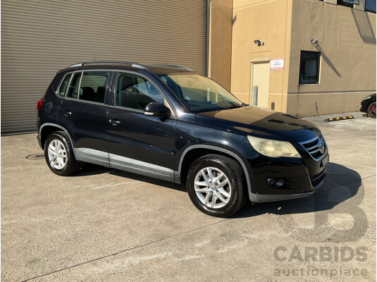 2/2010 Volkswagen Tiguan 103 TDI Pacific 5NC MY10 4d Wagon Black 2.0L