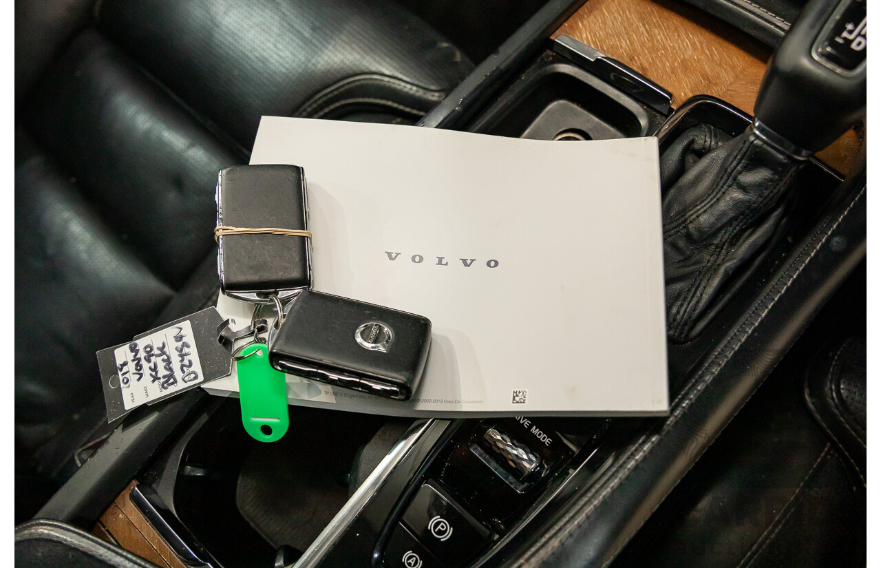 08/2018 Volvo XC90 T6 Inscription (AWD) 256 MY19 4d Wagon Onyx Black Twincharged 2.0L