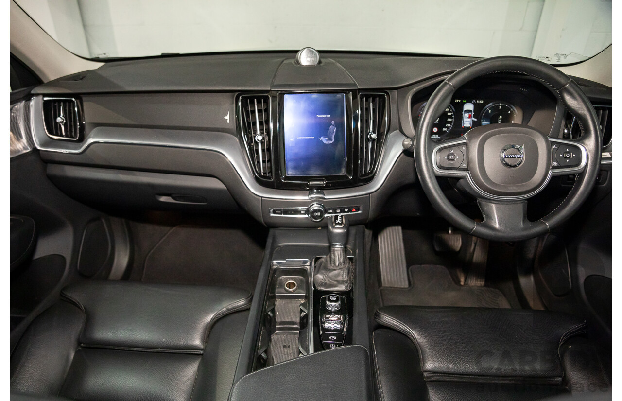 06/2018 Volvo XC60 D4 Momentum (AWD) 246 MY19 4d Wagon Ice White Turbo Diesel 2.0L
