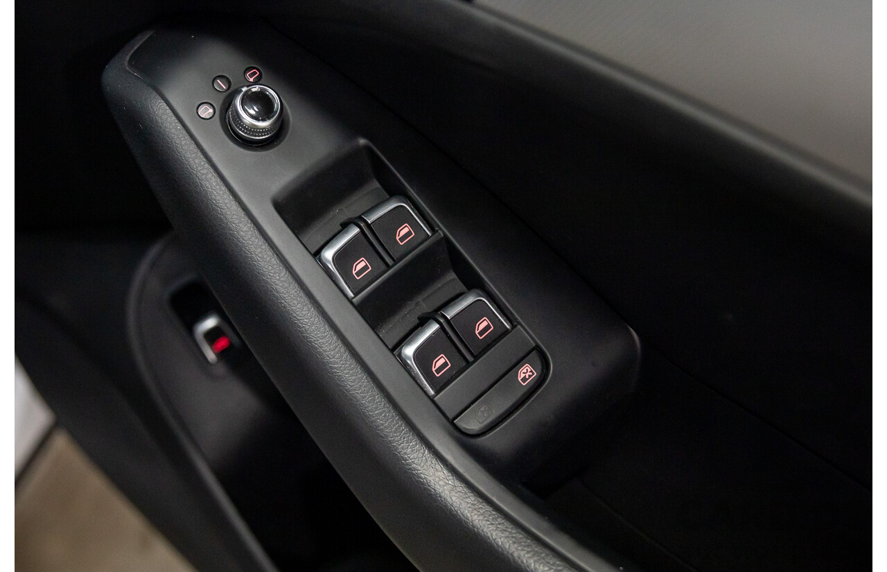 6/2015 Audi Q5 2.0 TDI Quattro 8R MY15 4d Wagon Ibis White Turbo Diesel 2.0L