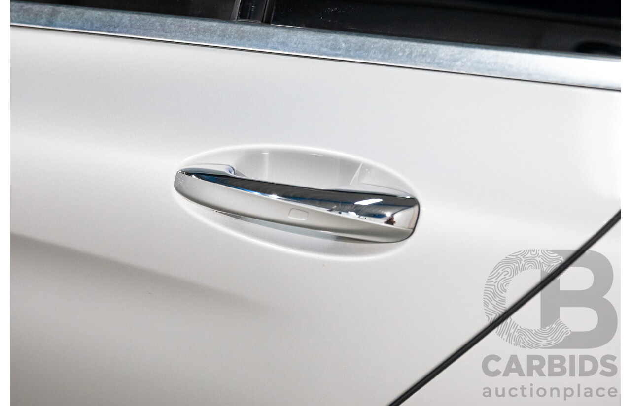 10/2015 Mercedes-Benz C250 AMG Line 205 4d Wagon Iridium Silver Metallic Turbo 2.0L