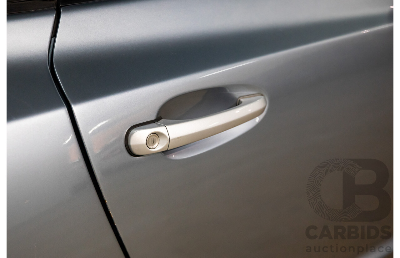 8/2004 Chrysler Crossfire Roadster ZH 2d Convertible Sapphire Silver Metallic V6 3.2L