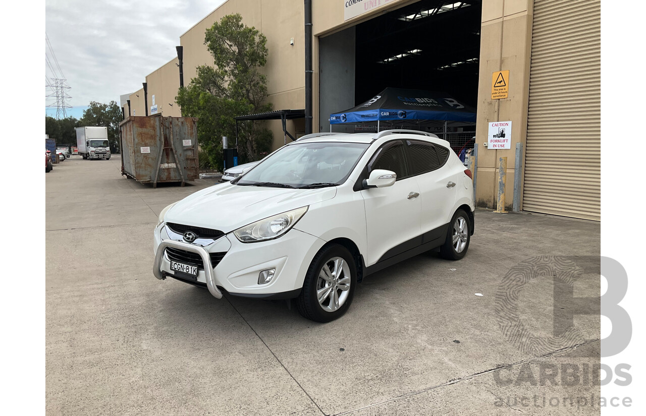 3/2012 Hyundai Ix35 Elite (AWD) LM MY11 4d Wagon White Turbo Diesel 2.0L