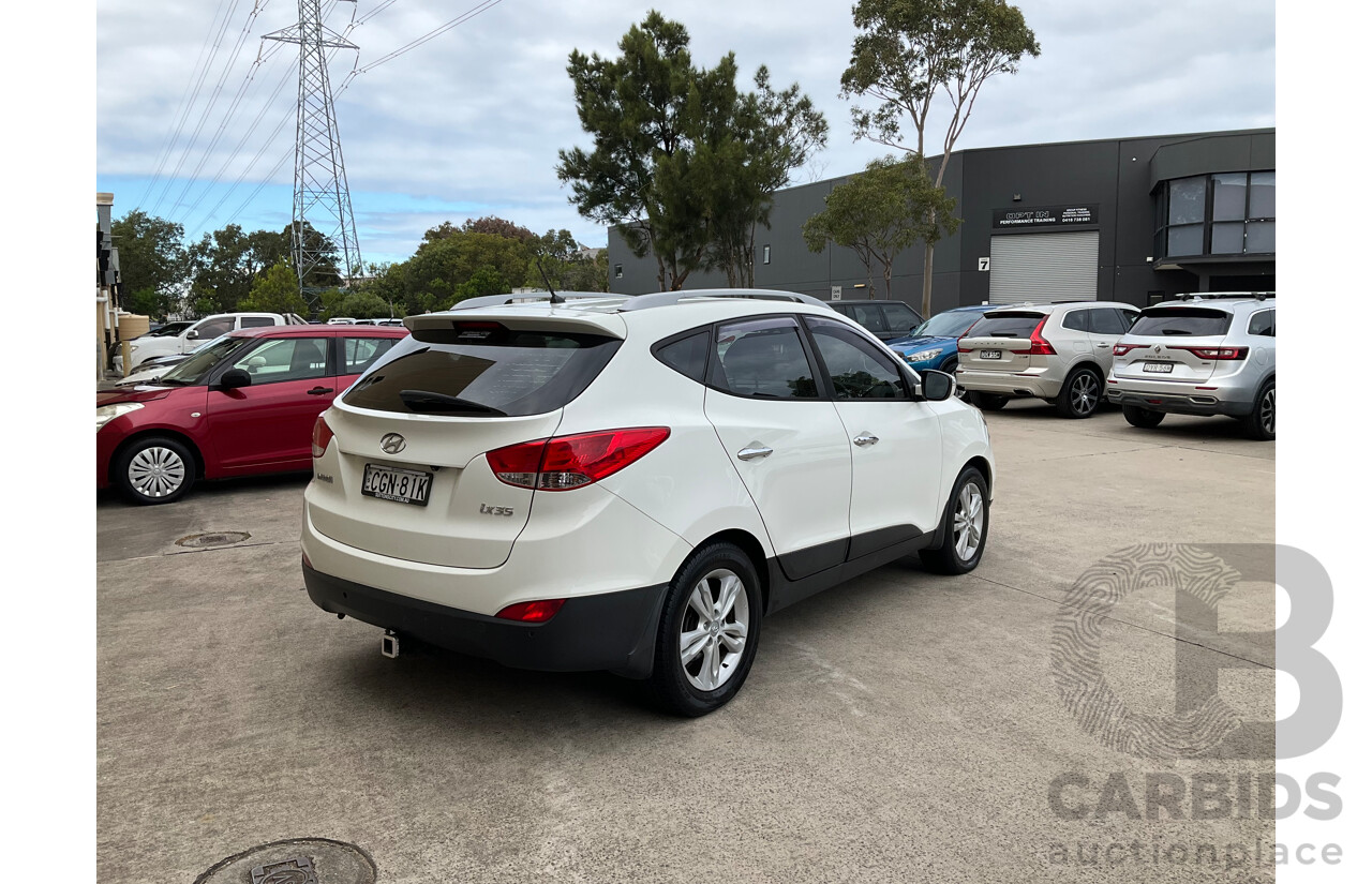 3/2012 Hyundai Ix35 Elite (AWD) LM MY11 4d Wagon White Turbo Diesel 2.0L