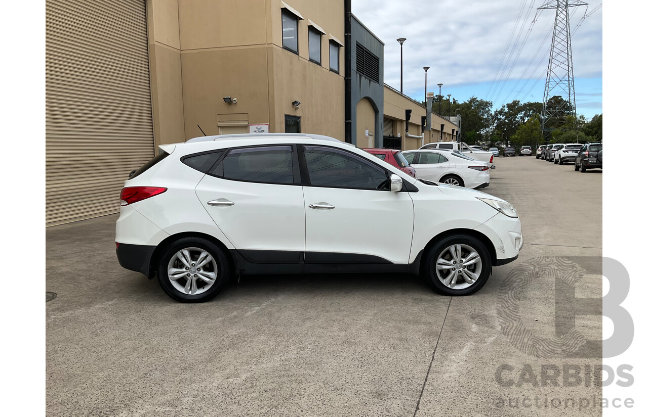 3/2012 Hyundai Ix35 Elite (AWD) LM MY11 4d Wagon White Turbo Diesel 2.0L
