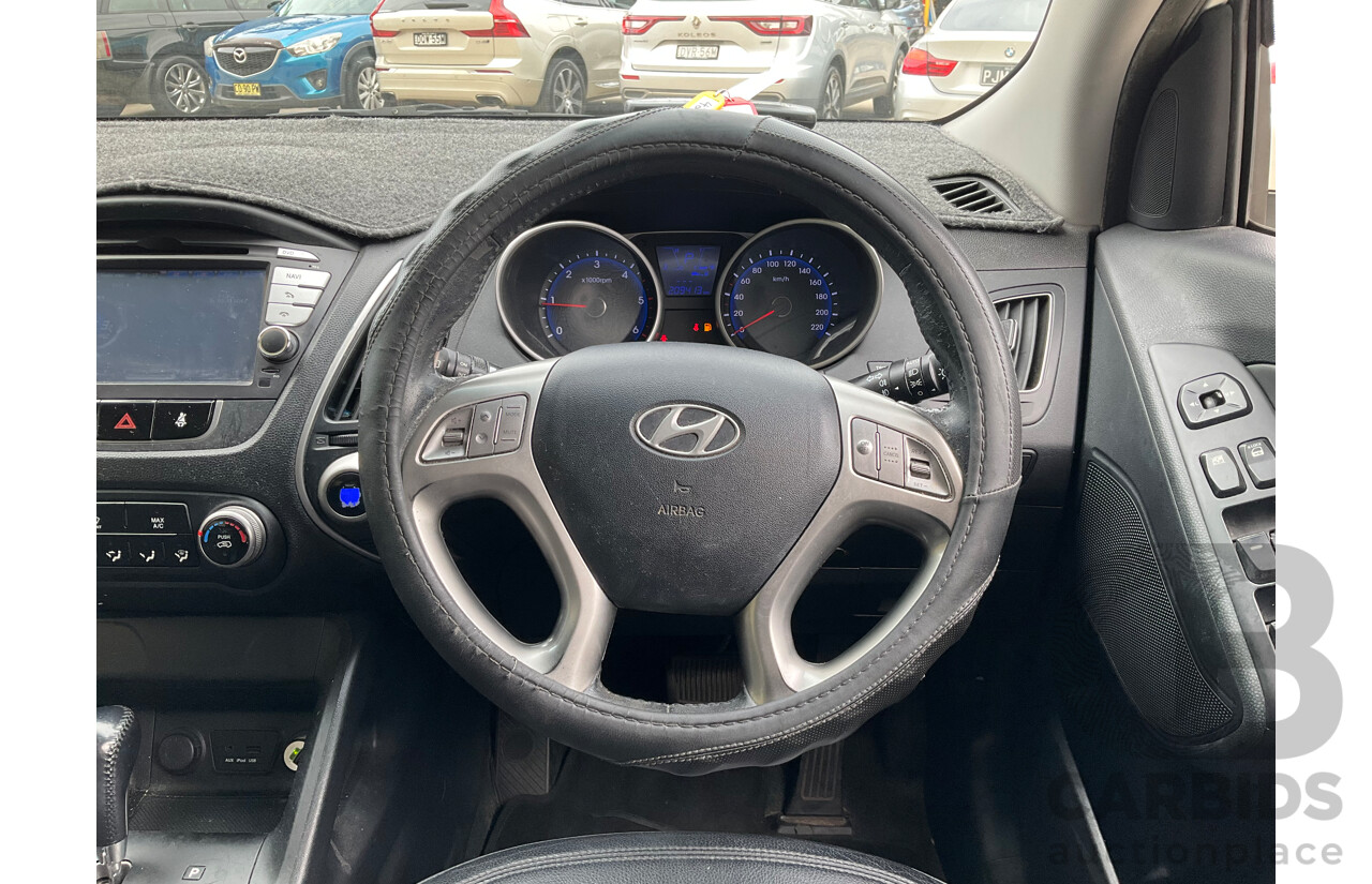 3/2012 Hyundai Ix35 Elite (AWD) LM MY11 4d Wagon White Turbo Diesel 2.0L