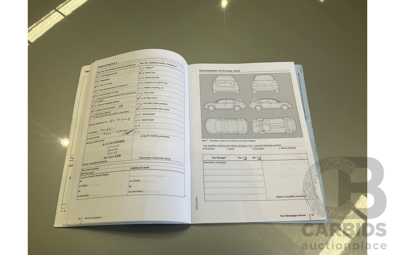 10/2015 Volkswagen Touareg 150 TDI AWD 7P MY16 4D Wagon Silver Turbo Diesel 3.0L