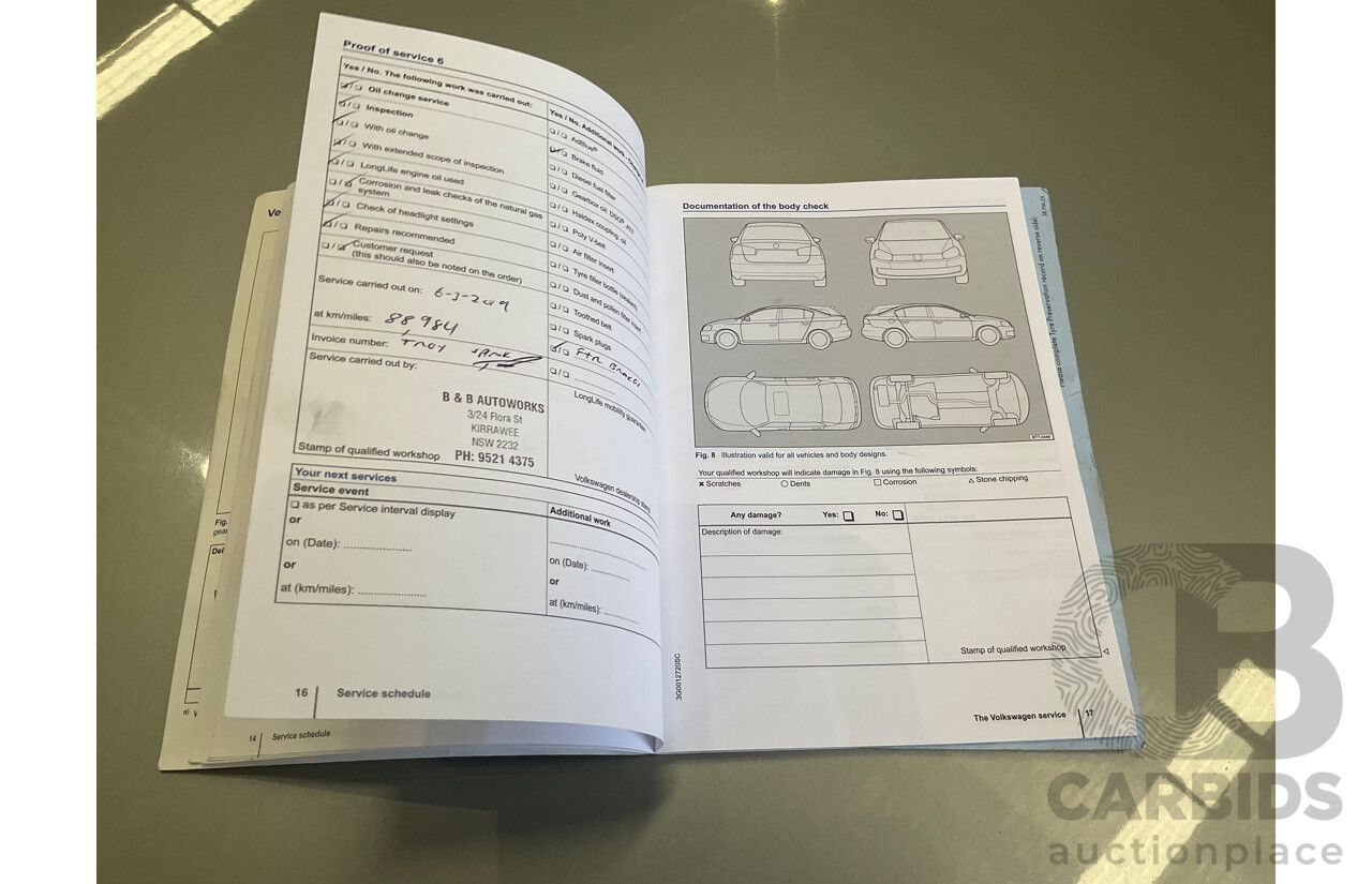 10/2015 Volkswagen Touareg 150 TDI AWD 7P MY16 4D Wagon Silver Turbo Diesel 3.0L