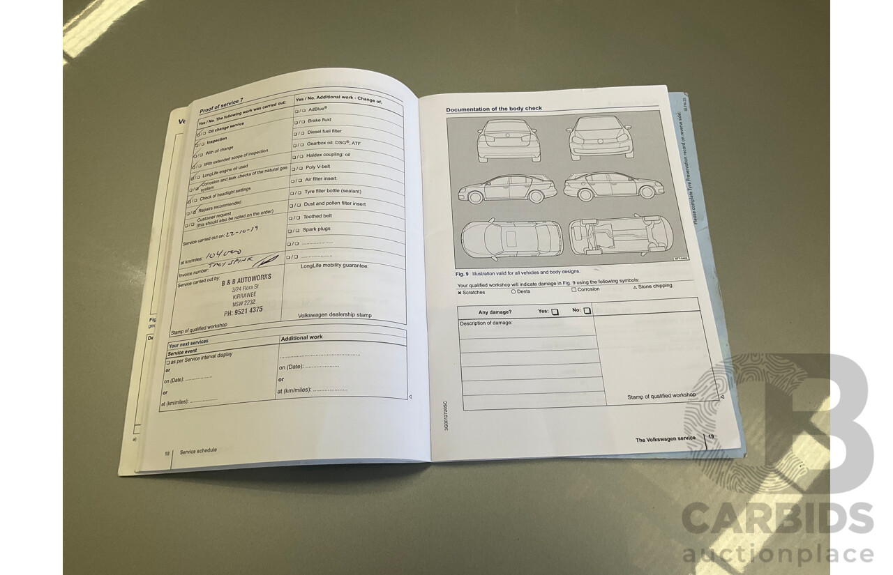 10/2015 Volkswagen Touareg 150 TDI AWD 7P MY16 4D Wagon Silver Turbo Diesel 3.0L