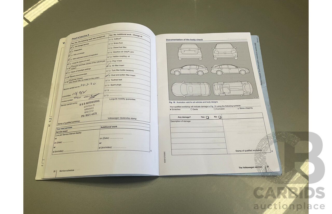 10/2015 Volkswagen Touareg 150 TDI AWD 7P MY16 4D Wagon Silver Turbo Diesel 3.0L