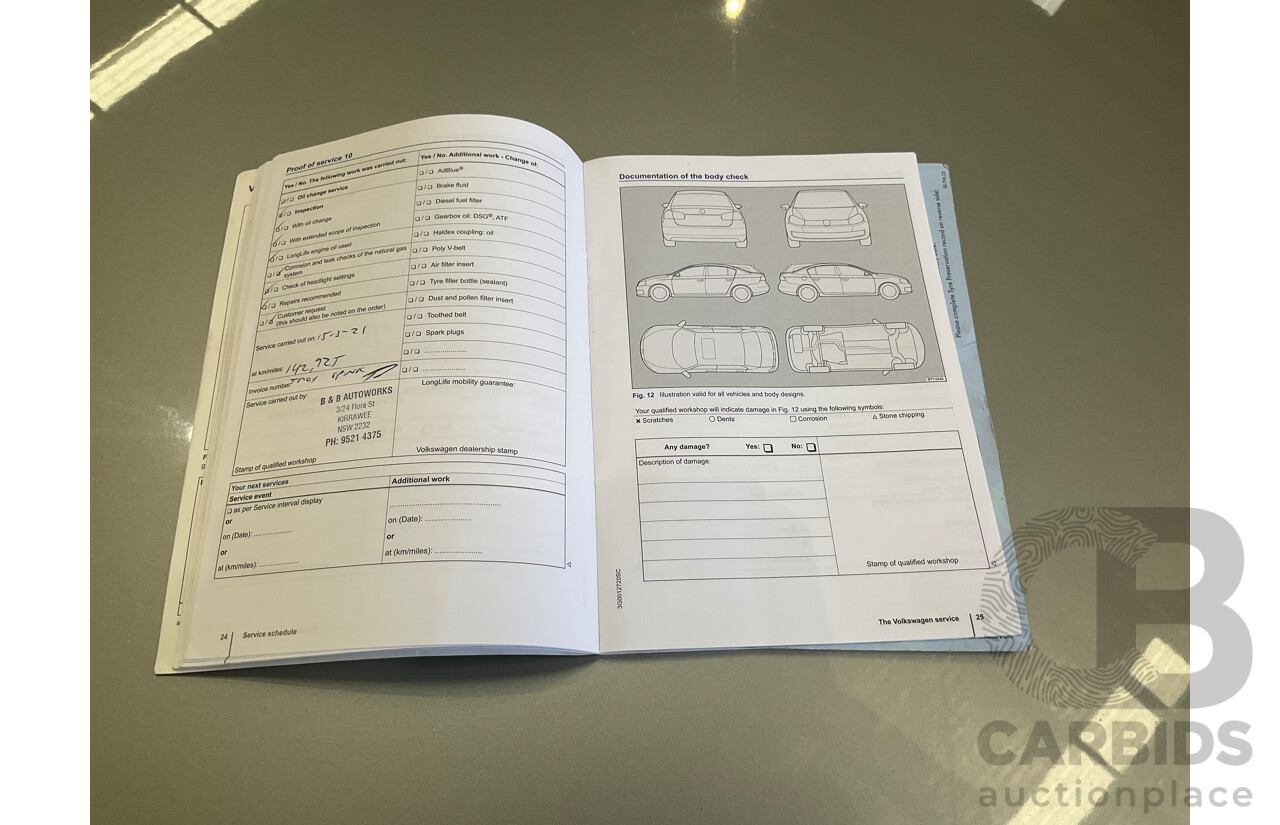 10/2015 Volkswagen Touareg 150 TDI AWD 7P MY16 4D Wagon Silver Turbo Diesel 3.0L