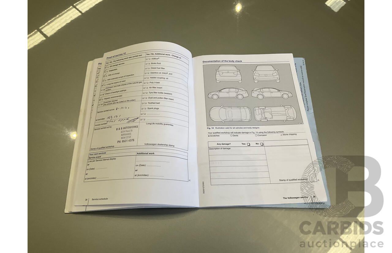 10/2015 Volkswagen Touareg 150 TDI AWD 7P MY16 4D Wagon Silver Turbo Diesel 3.0L