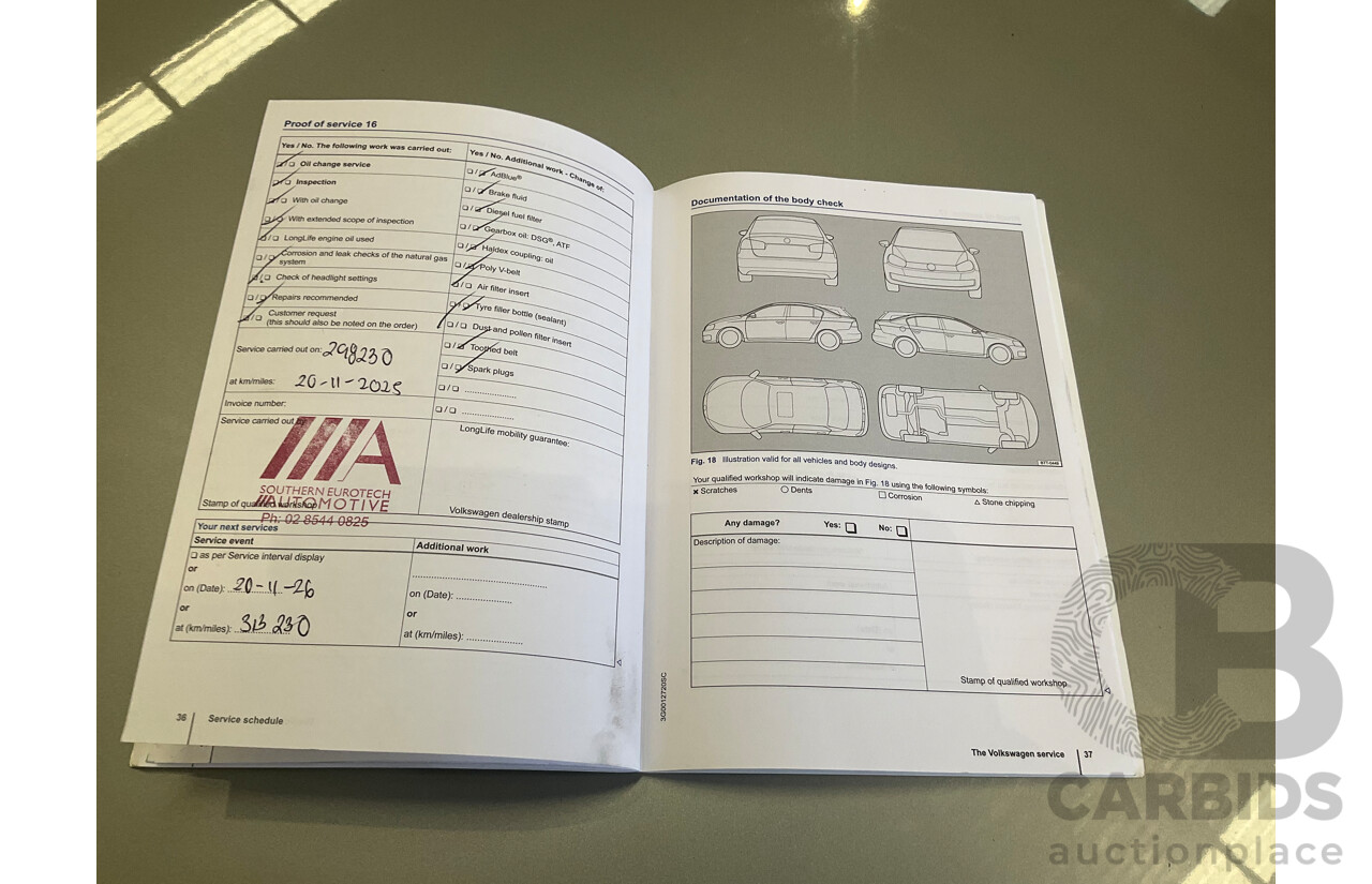 10/2015 Volkswagen Touareg 150 TDI AWD 7P MY16 4D Wagon Silver Turbo Diesel 3.0L