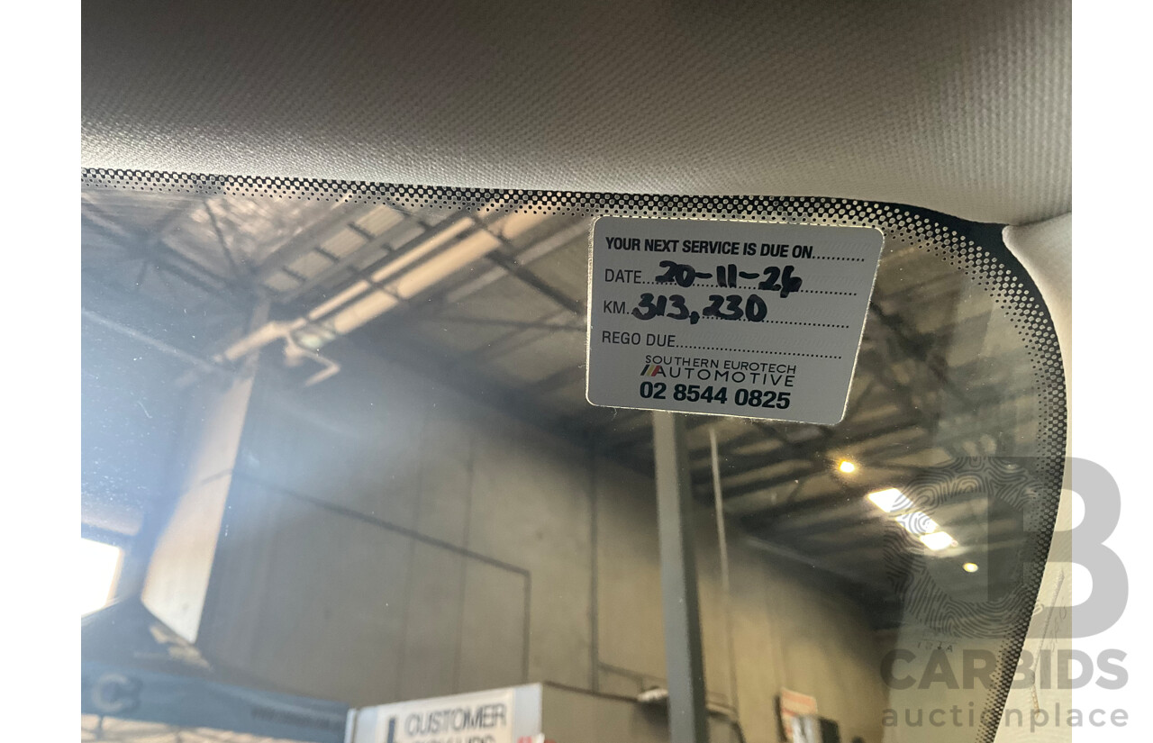 10/2015 Volkswagen Touareg 150 TDI AWD 7P MY16 4D Wagon Silver Turbo Diesel 3.0L