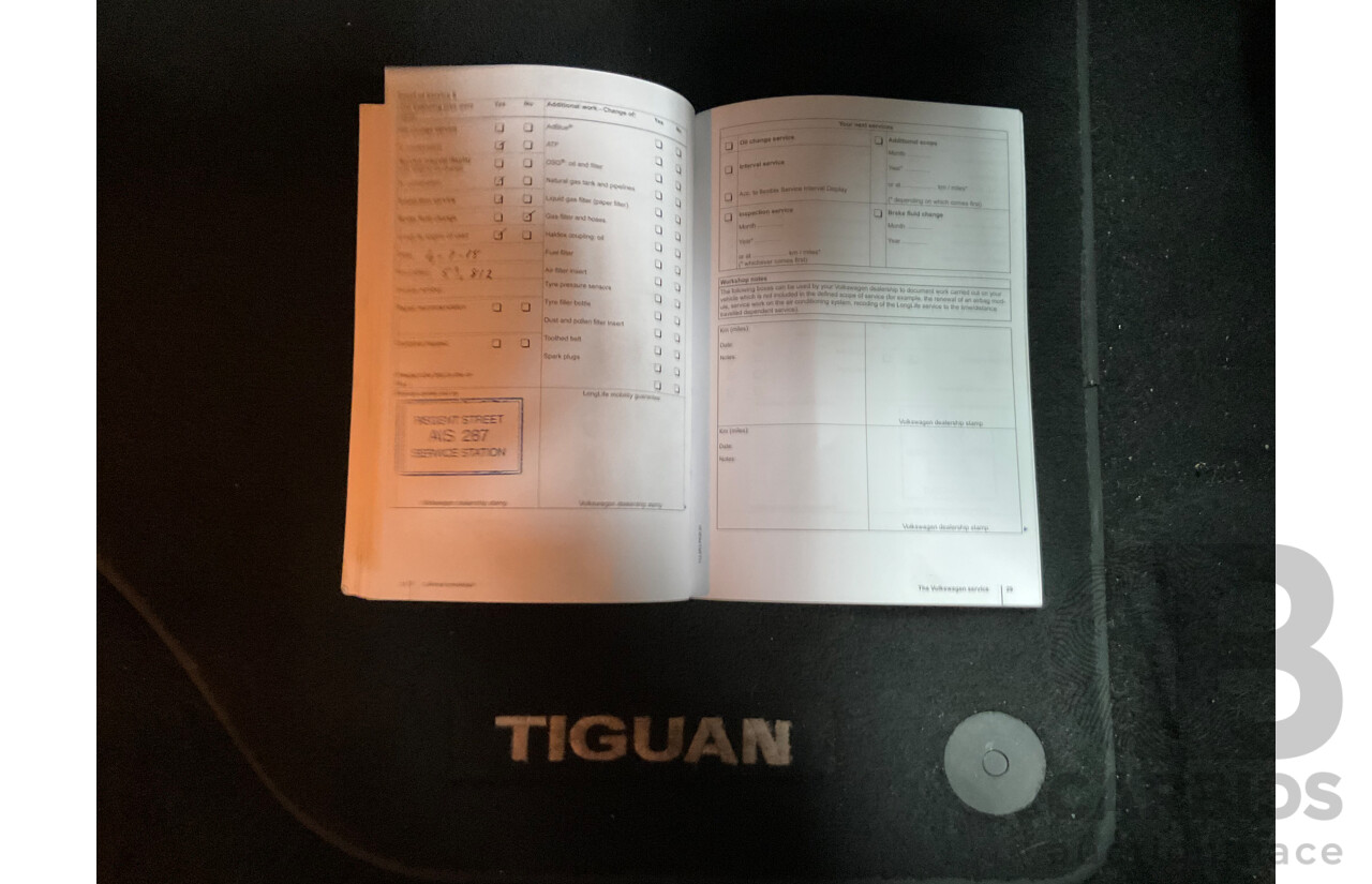 6/2011 Volkswagen Tiguan 125 TSI 5NC MY11 4d Wagon Silver 2.0L