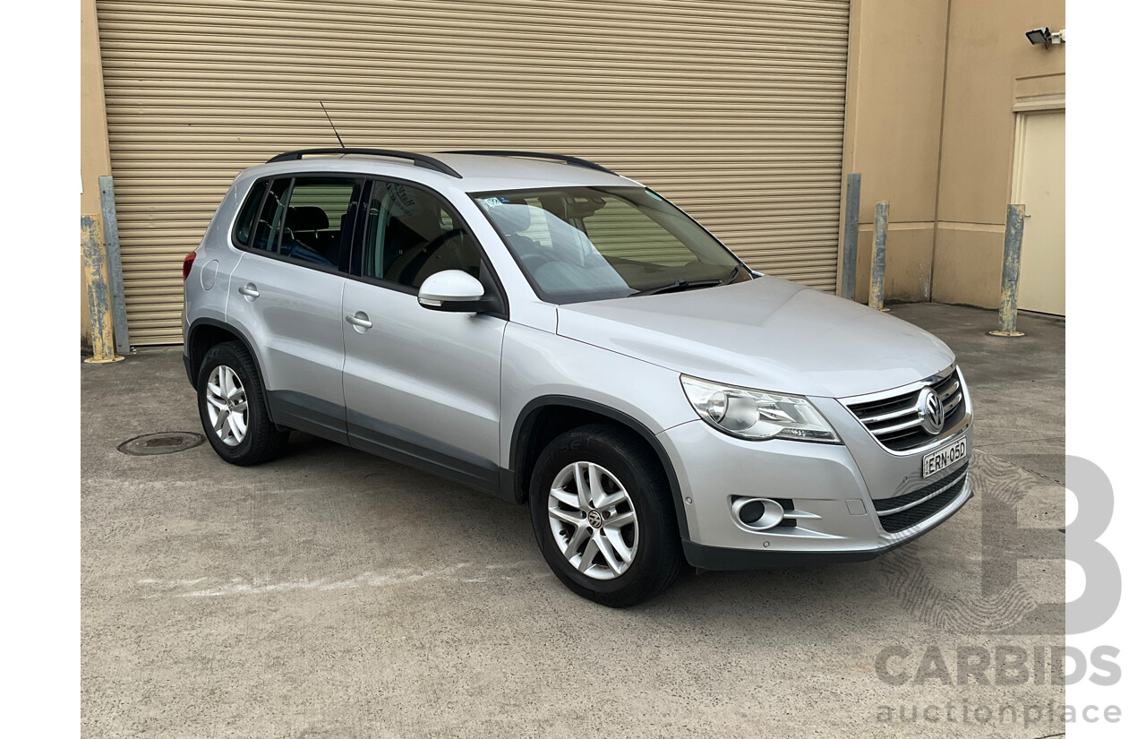 6/2011 Volkswagen Tiguan 125 TSI 5NC MY11 4d Wagon Silver 2.0L