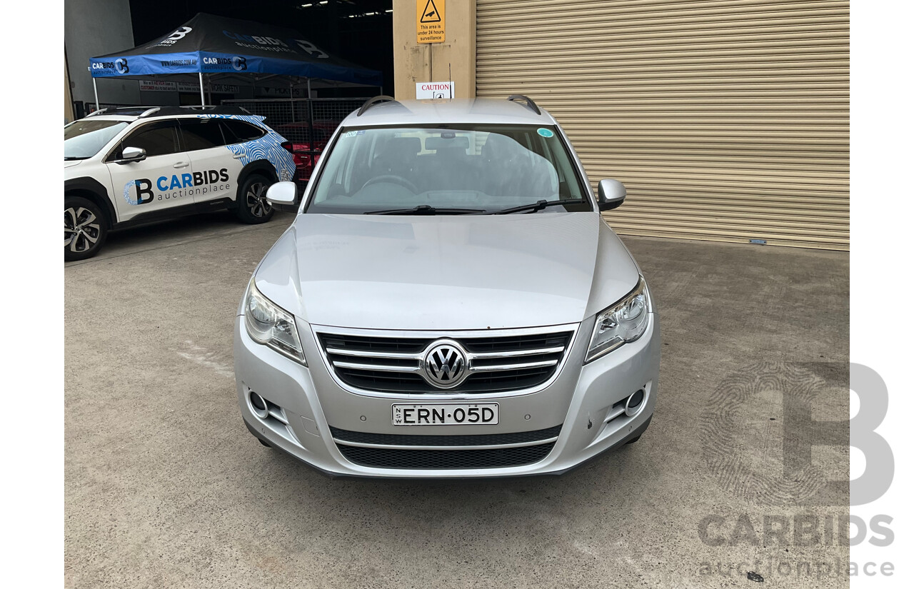 6/2011 Volkswagen Tiguan 125 TSI 5NC MY11 4d Wagon Silver 2.0L