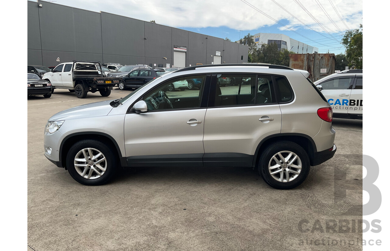 6/2011 Volkswagen Tiguan 125 TSI 5NC MY11 4d Wagon Silver 2.0L