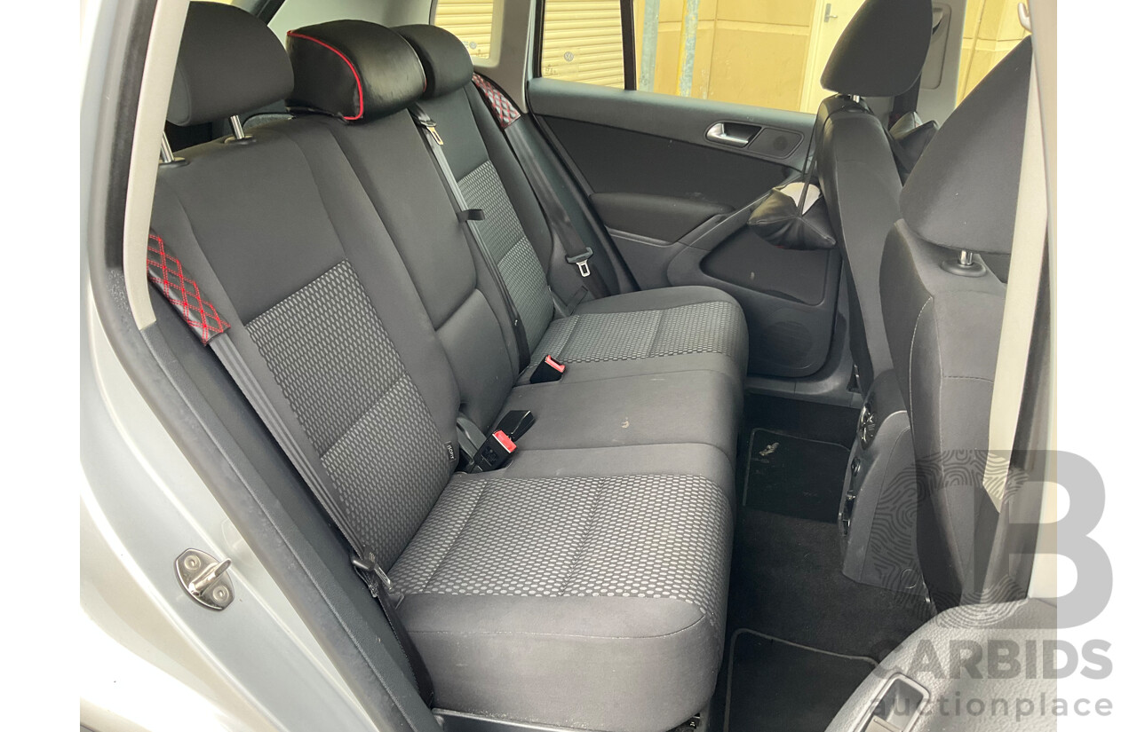 6/2011 Volkswagen Tiguan 125 TSI 5NC MY11 4d Wagon Silver 2.0L