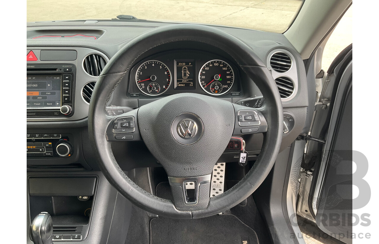 6/2011 Volkswagen Tiguan 125 TSI 5NC MY11 4d Wagon Silver 2.0L