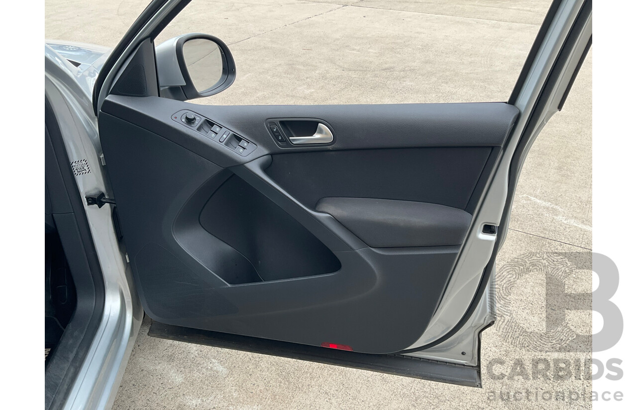 6/2011 Volkswagen Tiguan 125 TSI 5NC MY11 4d Wagon Silver 2.0L