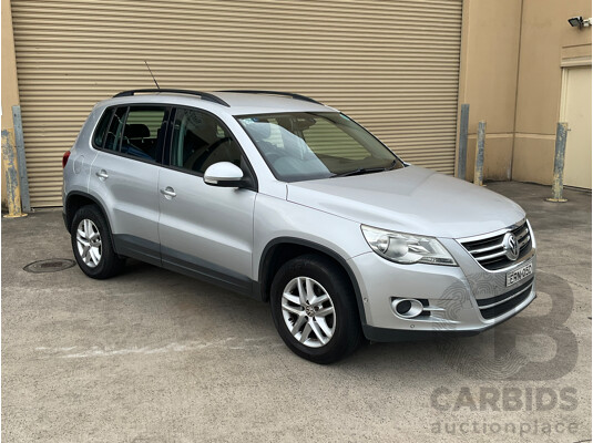 6/2011 Volkswagen Tiguan 125 TSI 5NC MY11 4d Wagon Silver 2.0L