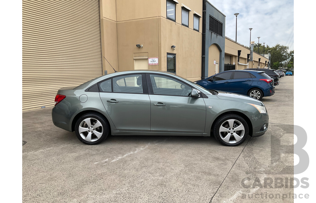 11/2014 Holden Cruze Z-Series JH MY14 4d Sedan Grey 1.8L