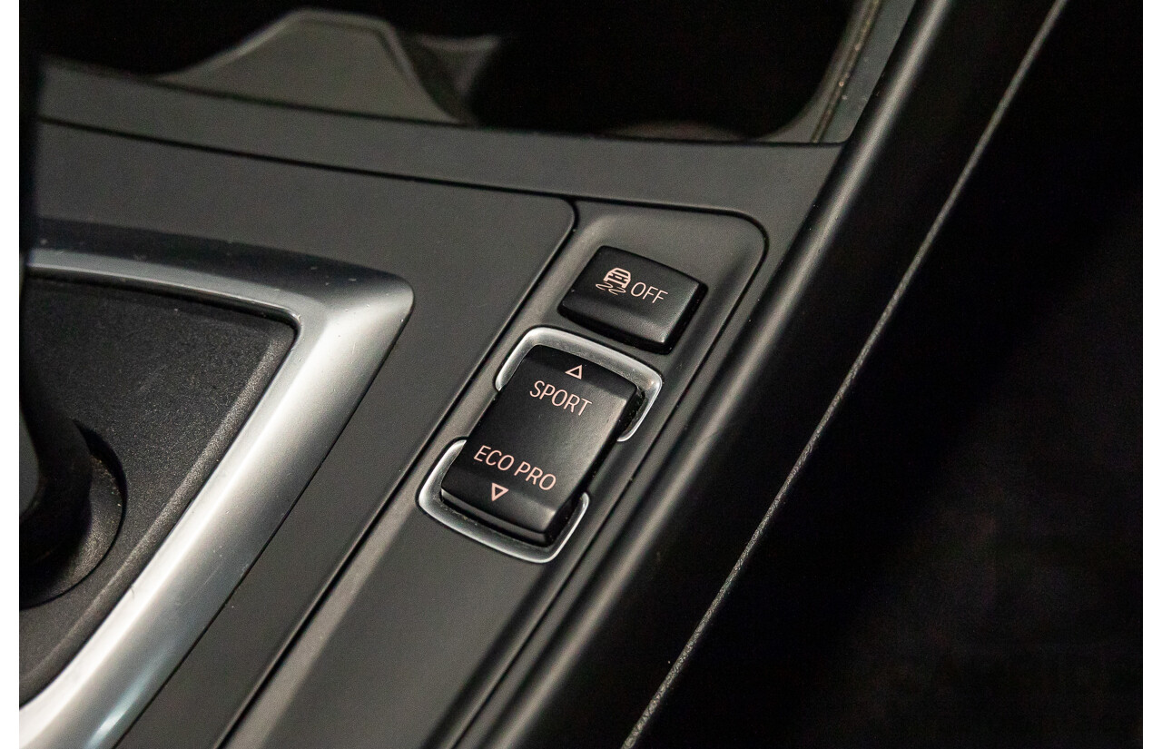 4/2013 BMW 118i F20 5d Hatchback Deep Sea Blue Metallic Turbo 1.6L