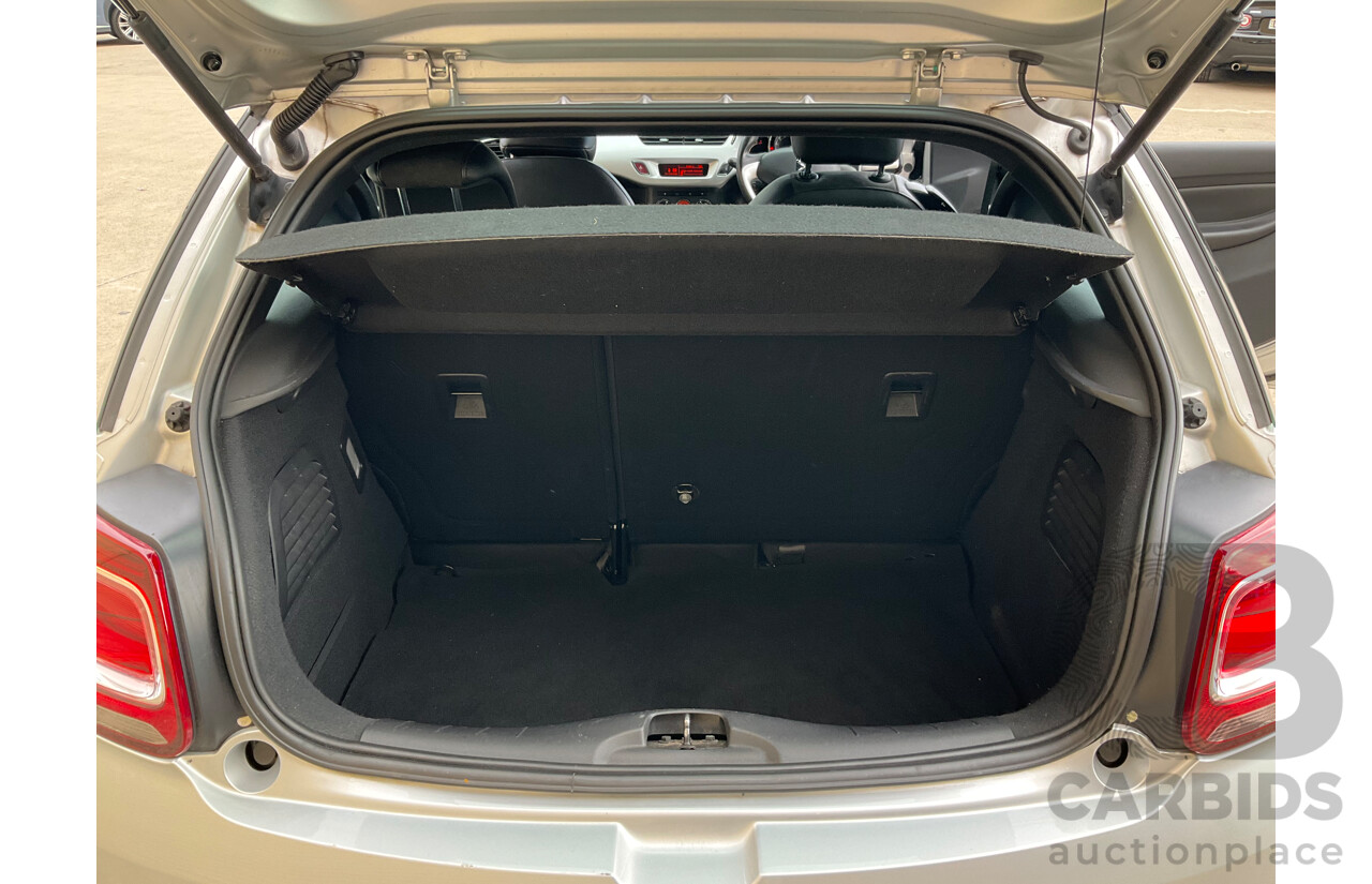 9/2014 Citroen DS3 Dstyle MY13 3d Hatchback Silver 1.6L