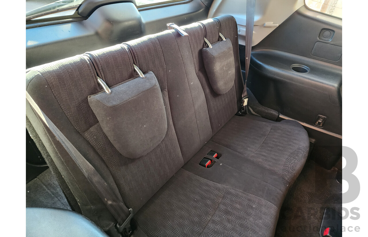 4/2009 Toyota Kluger KX-R (4x4) 7 SEAT GSU45R 4d Wagon Silver 3.5L