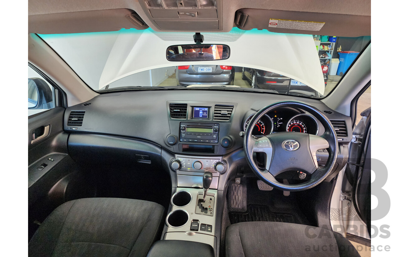 4/2009 Toyota Kluger KX-R (4x4) 7 SEAT GSU45R 4d Wagon Silver 3.5L