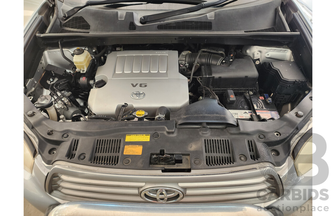 4/2009 Toyota Kluger KX-R (4x4) 7 SEAT GSU45R 4d Wagon Silver 3.5L