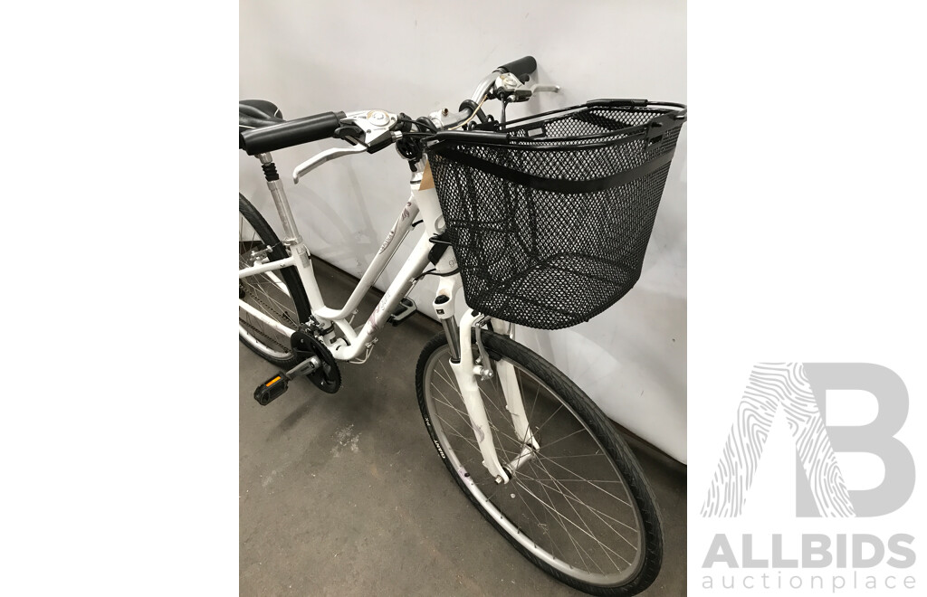 Giant Cypress DX W 14 Inch Woman's Bicycle