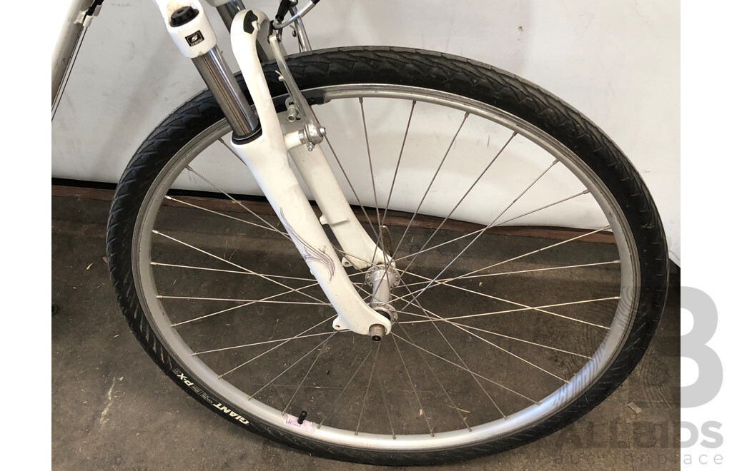 Giant Cypress DX W 14 Inch Woman's Bicycle