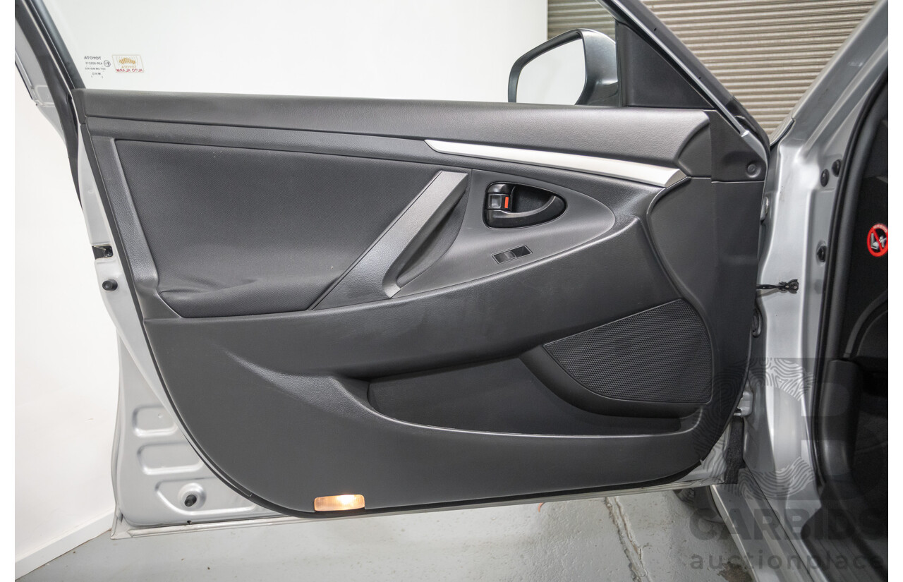 7/2011 Toyota Aurion Touring SE GSV40R 4D Sedan Titanium Silver Metallic V6 3.5L