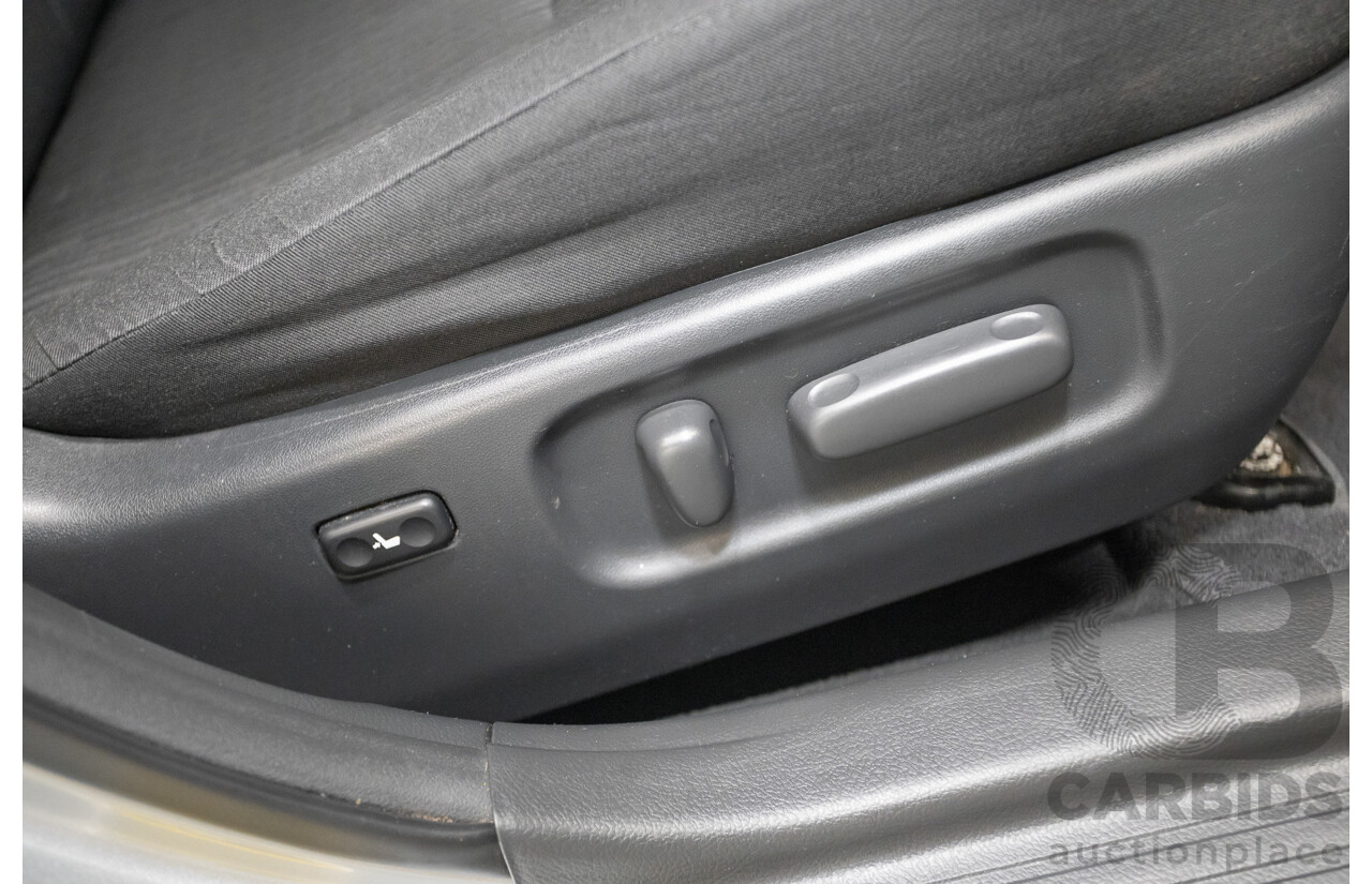 7/2011 Toyota Aurion Touring SE GSV40R 4D Sedan Titanium Silver Metallic V6 3.5L