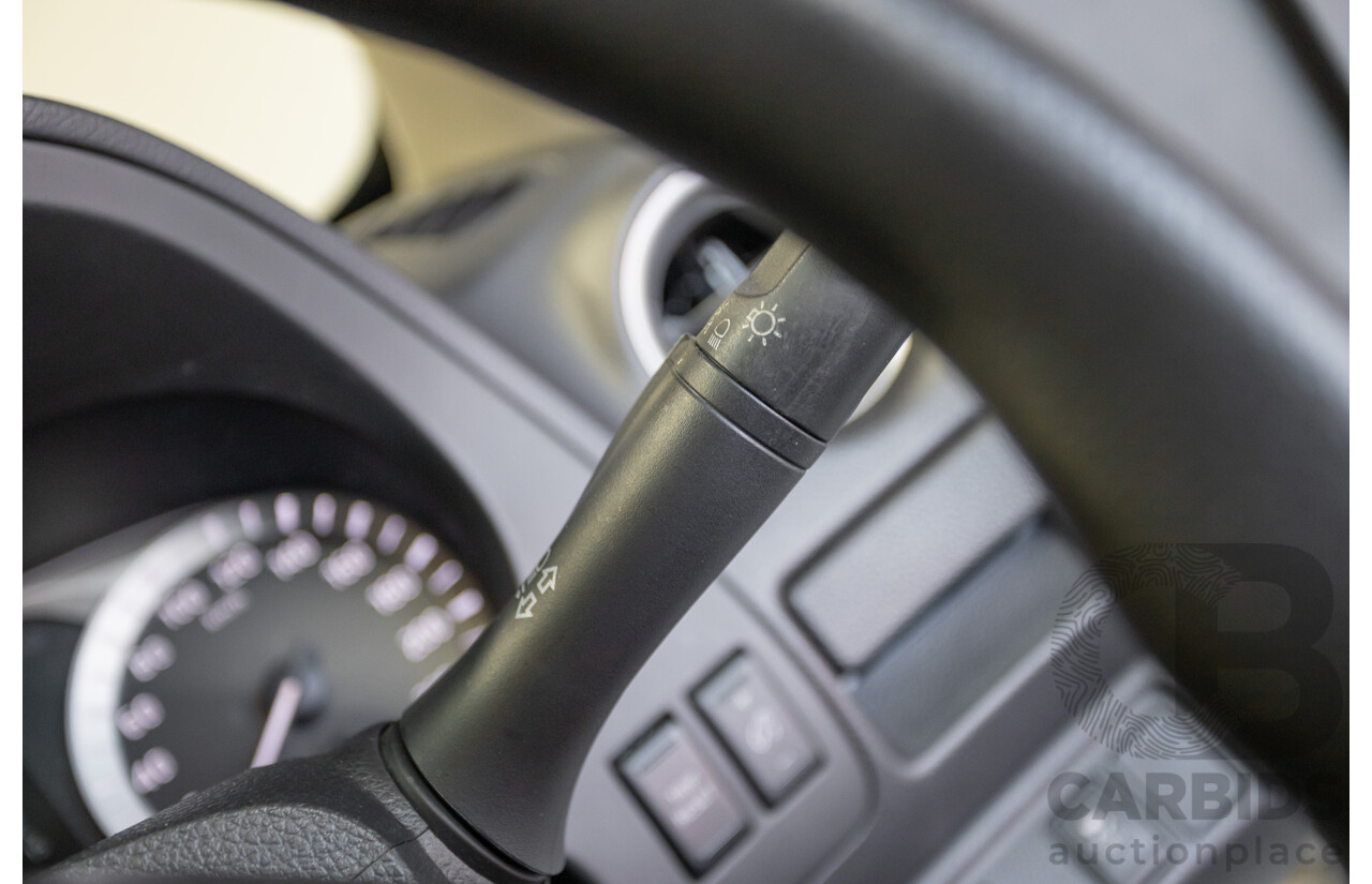 03/2017 Nissan Navara SL (4x4) D23 SERIES II Dual Cab Utility White Turbo Diesel 2.3L