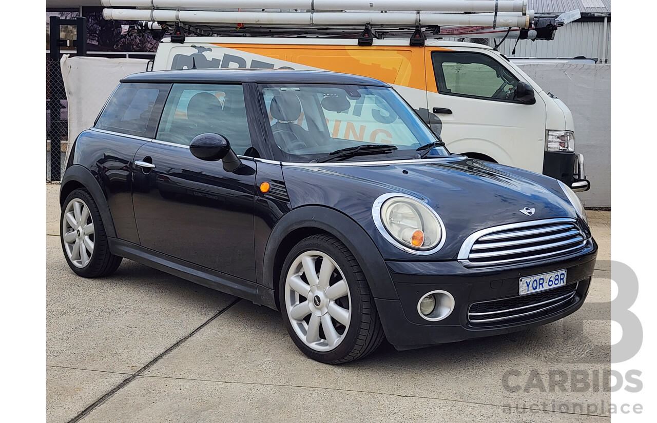 5/2008 Mini Cooper  R56 2d Hatchback Black 1.6L